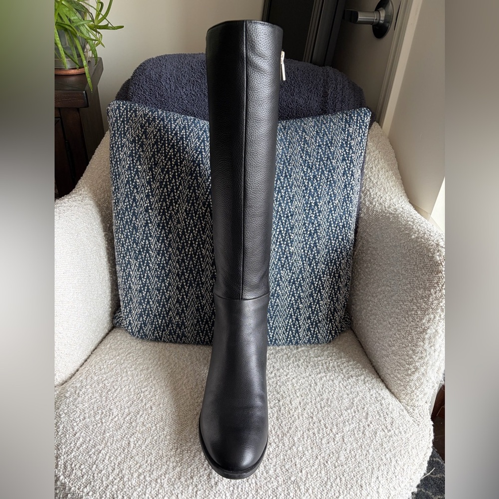 Kenneth Cole Black Leanna Knee High Boots~ size 8.5 M - Picture 4 of 14